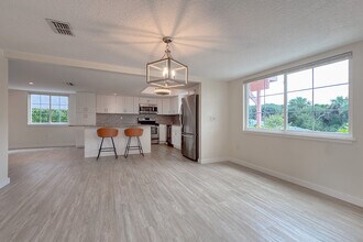 2648 S Central Ave in Flagler Beach, FL - Building Photo - Building Photo