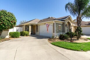3025 Bartow Ln in the Villages, FL - Building Photo