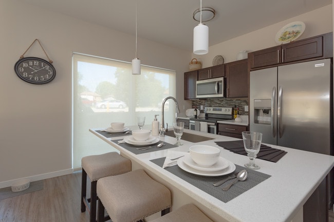 Luxe Sheboygan Luxury Apartments in Sheboygan, WI - Building Photo - Interior Photo