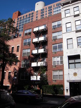 247 E 33rd St in New York, NY - Building Photo - Building Photo