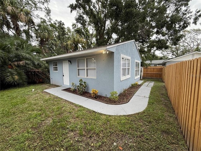 427 40th Ave S in St. Petersburg, FL - Building Photo - Building Photo