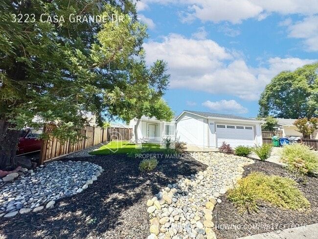 property at 3223 Casa Grande Dr