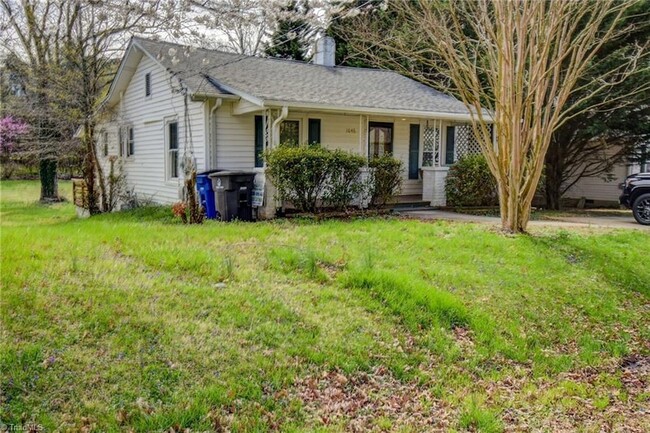 1646 Thompson Dr in Winston-Salem, NC - Building Photo - Building Photo