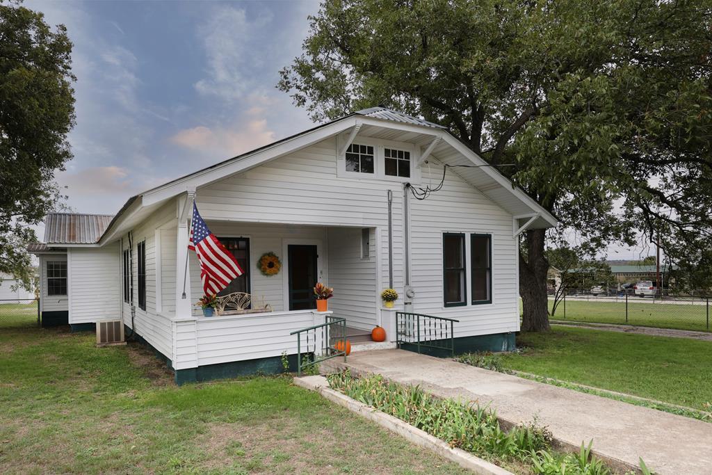 23181 US Hwy 290 in Harper, TX - Building Photo