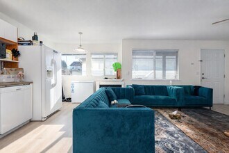 34660-34666 6 Ave in Abbotsford, BC - Building Photo - Building Photo