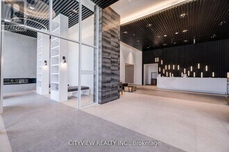 2489 Taunton Rd in Oakville, ON - Building Photo - Building Photo