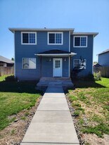 110 N 11th Ave in Belgrade, MT - Building Photo