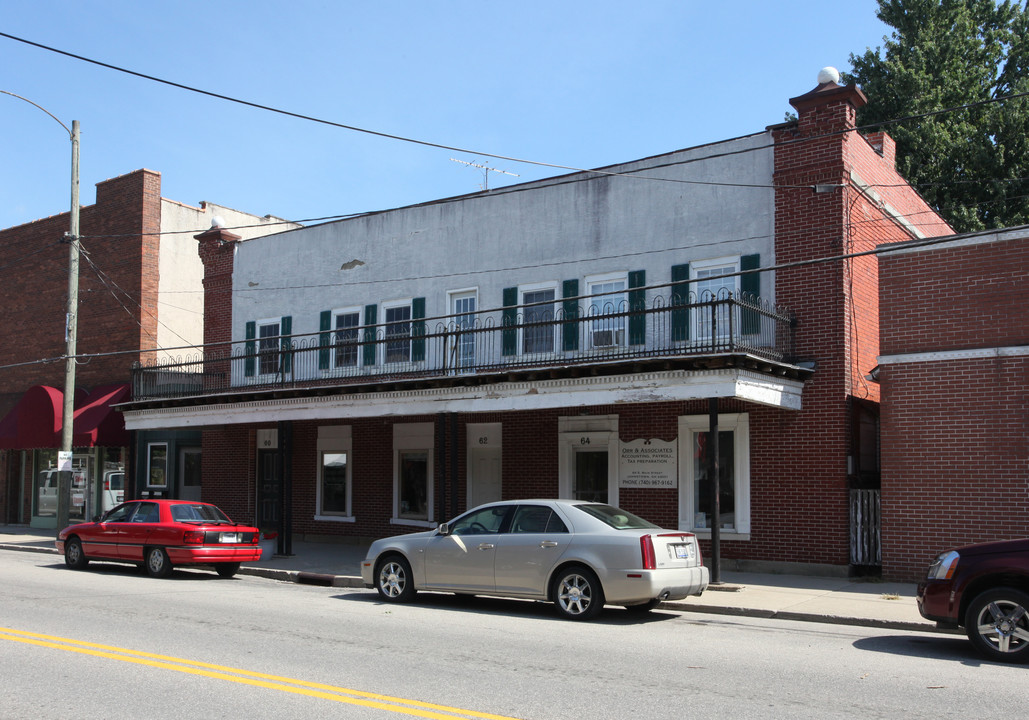 60-64 S Main St in Johnstown, OH - Foto de edificio