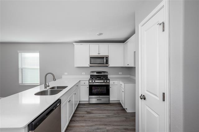 property at 7601 Bluebell Ln