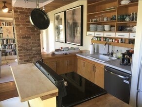 47 Putnam Ave, Unit 3 in Cambridge, MA - Building Photo - Building Photo