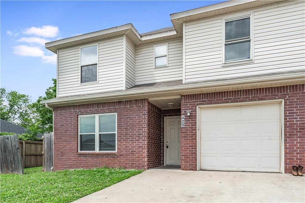 3114 S B St in Rogers, AR - Building Photo
