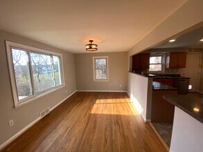 9645 Loveland Madeira Rd in Loveland, OH - Building Photo - Building Photo