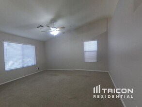 10853 W Sands Dr in Sun City, AZ - Building Photo - Building Photo