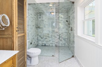 421 Kahrs Ave in Pleasant Hill, CA - Foto de edificio - Building Photo