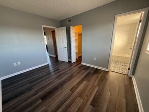 2605 NW 135th St, Unit 308 in Miami, FL - Building Photo - Building Photo