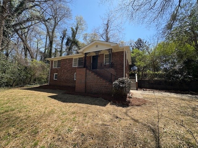 2068 Kenwood Pl SE