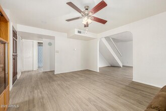 4439 E Hidalgo Ave in Phoenix, AZ - Building Photo - Building Photo