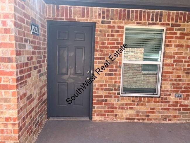 property at 1505 W Llano Estacado Blvd