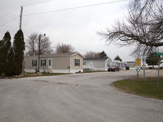 Manteno Mobile Home Park in Manteno, IL - Building Photo - Building Photo