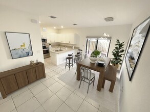 21452 NE 3rd Path in Miami, FL - Building Photo - Building Photo