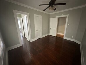 2216 Avenue O 1/2 in Galveston, TX - Building Photo - Building Photo