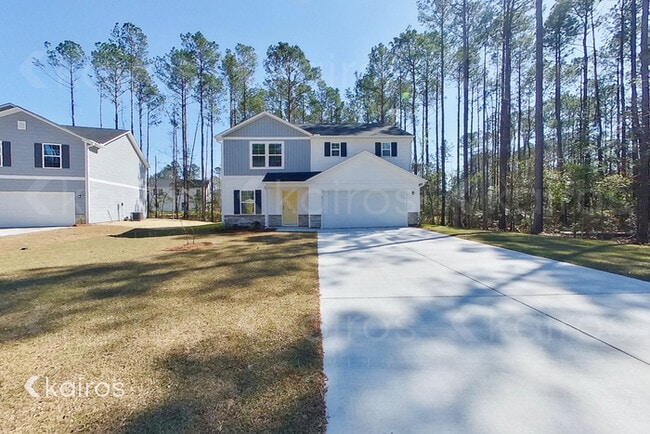 property at 718 Kalmia Pl SE