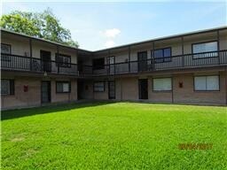 6301 Calhoun Rd in Houston, TX - Building Photo