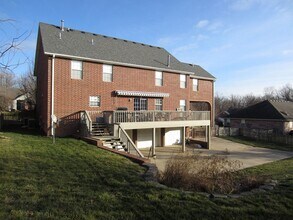 2149 S Cedar Hill in Springfield, MO - Building Photo - Building Photo