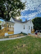 3516 W 49th St, Unit Rear house in Cleveland, OH - Foto de edificio - Building Photo