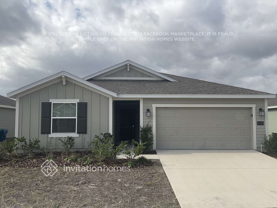 925 Caitlin Loop in Haines City, FL - Building Photo