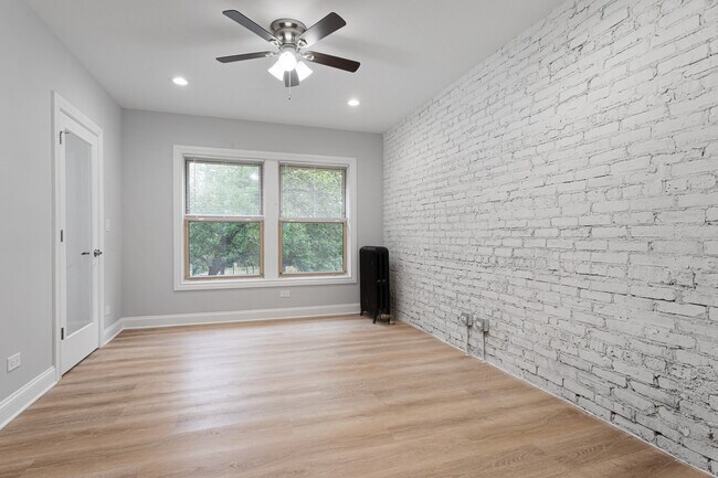 1621 W Chase Ave in Chicago, IL - Building Photo - Building Photo