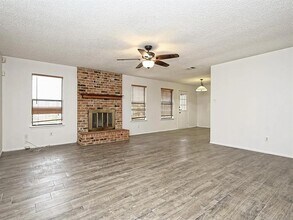 10406 Macmora Rd in Austin, TX - Building Photo - Building Photo