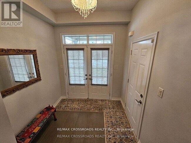 35 Cutts Cres in Hamilton, ON - Building Photo - Building Photo