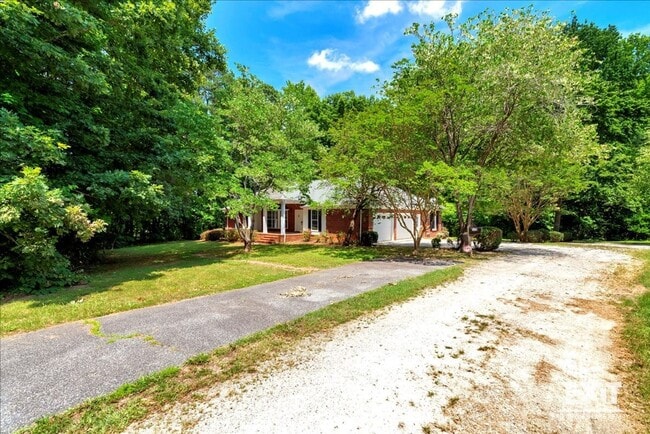 924 Forest Ln in South Hill, VA - Building Photo - Building Photo