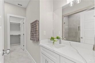 2713 E Israel Ave in Alton, TX - Building Photo - Building Photo