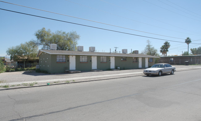 202 E 31st St in Tucson, AZ - Foto de edificio - Building Photo