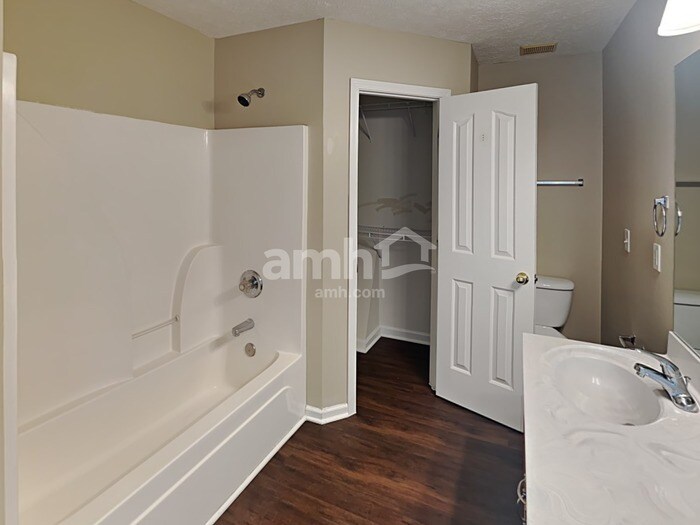 3414 Leslie Ln in Murfreesboro, TN - Building Photo