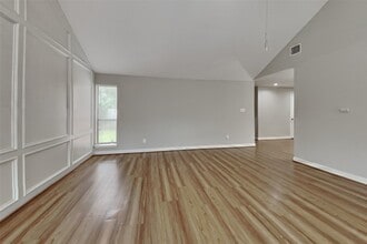 6214 Arcadian Shores Dr in Houston, TX - Building Photo - Building Photo