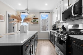 3316 Summit Ave in Union City, NJ - Building Photo - Building Photo