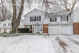 2983 Warrensville Center Rd in Shaker Heights, OH - Building Photo