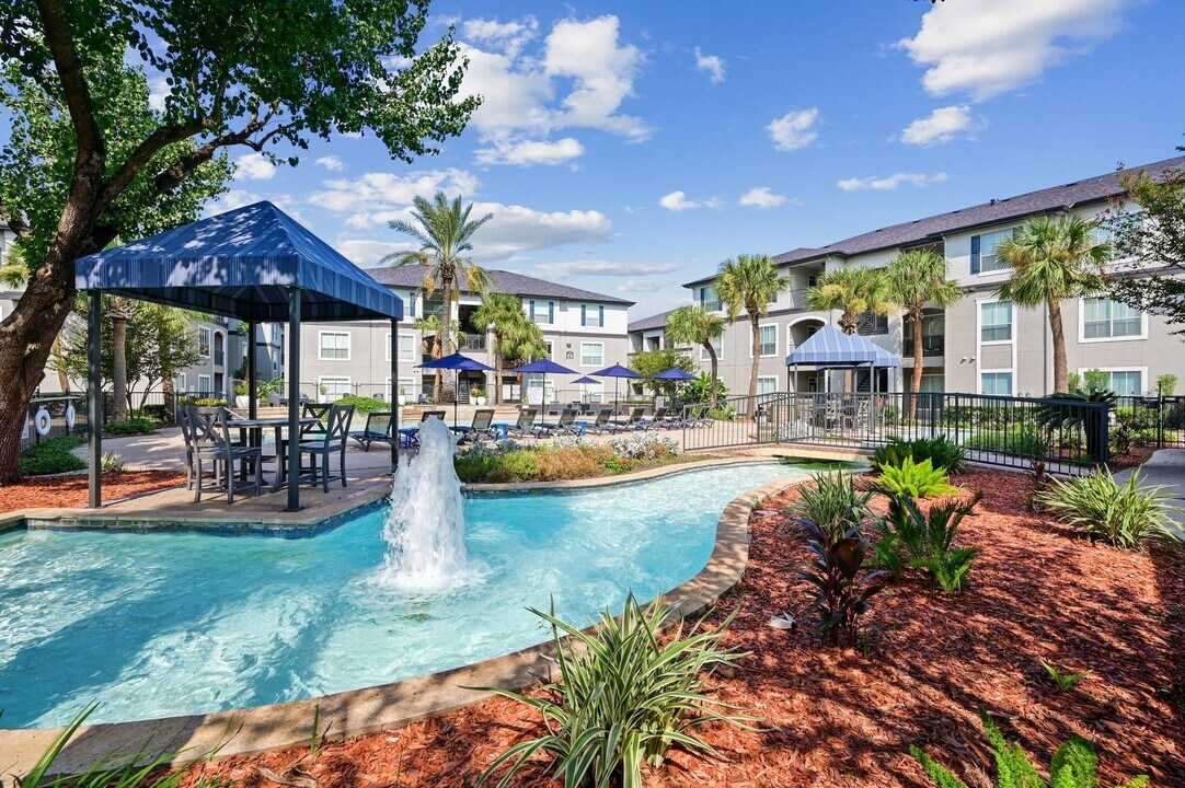 2828 at Royal Oaks Photo