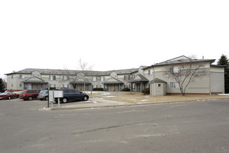 Lakeview Commons in Plymouth, MN - Building Photo - Building Photo