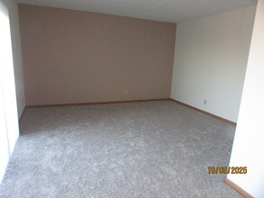 1120 Eagle Feather Cir, Unit Indian Creek Condo in West Carrollton, OH - Building Photo - Building Photo