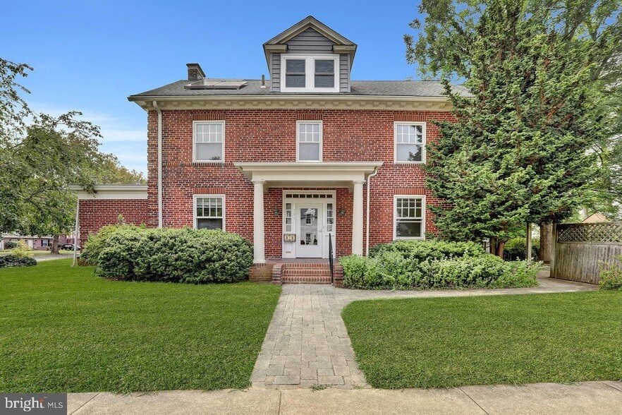 121 Kensington Ave in Trenton, NJ - Building Photo