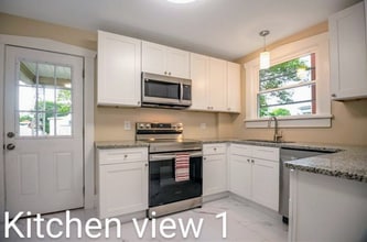 315 Independence Ct in Sharon, PA - Building Photo - Building Photo