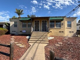 4689 E Mountain View Dr in San Diego, CA - Building Photo