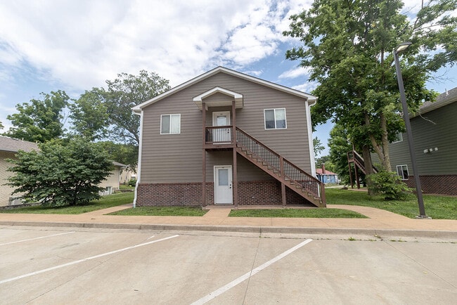 1413 Paris Rd in Columbia, MO - Building Photo - Building Photo