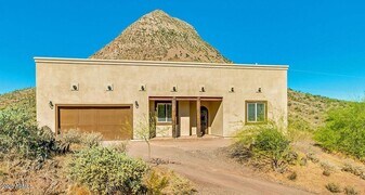 46710 N 27th Ave in New River, AZ - Building Photo