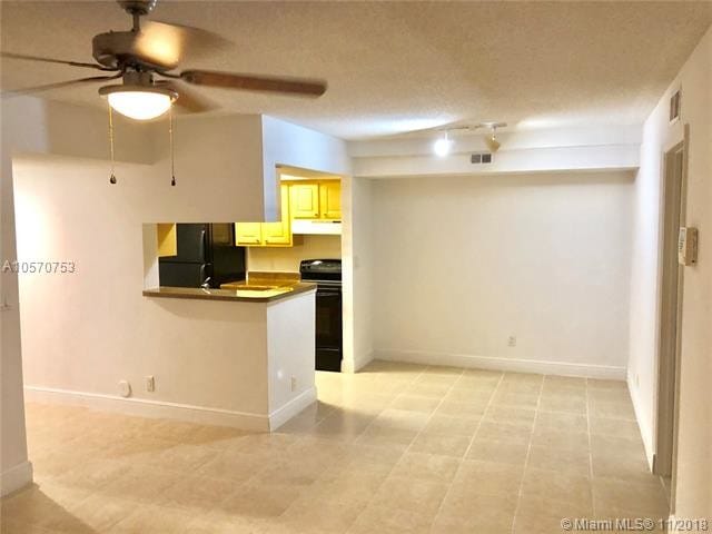 5646 Rock Island Rd-Unit -203 in Tamarac, FL - Building Photo