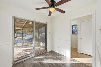 104 Mesa Dr in Glenn Heights, TX - Building Photo - Building Photo